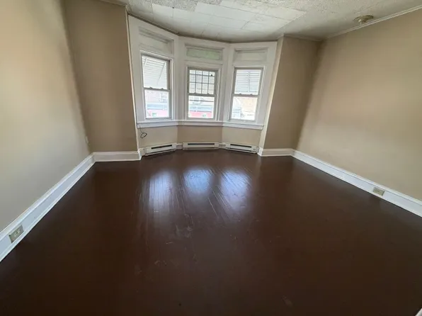 349 N 11th St, 349 N 11th St APT 3, Reading, PA 19604