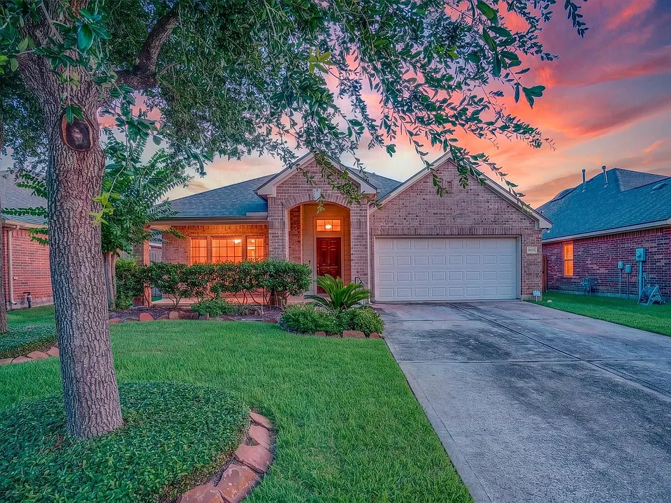16011 Belleshire Glen Ln