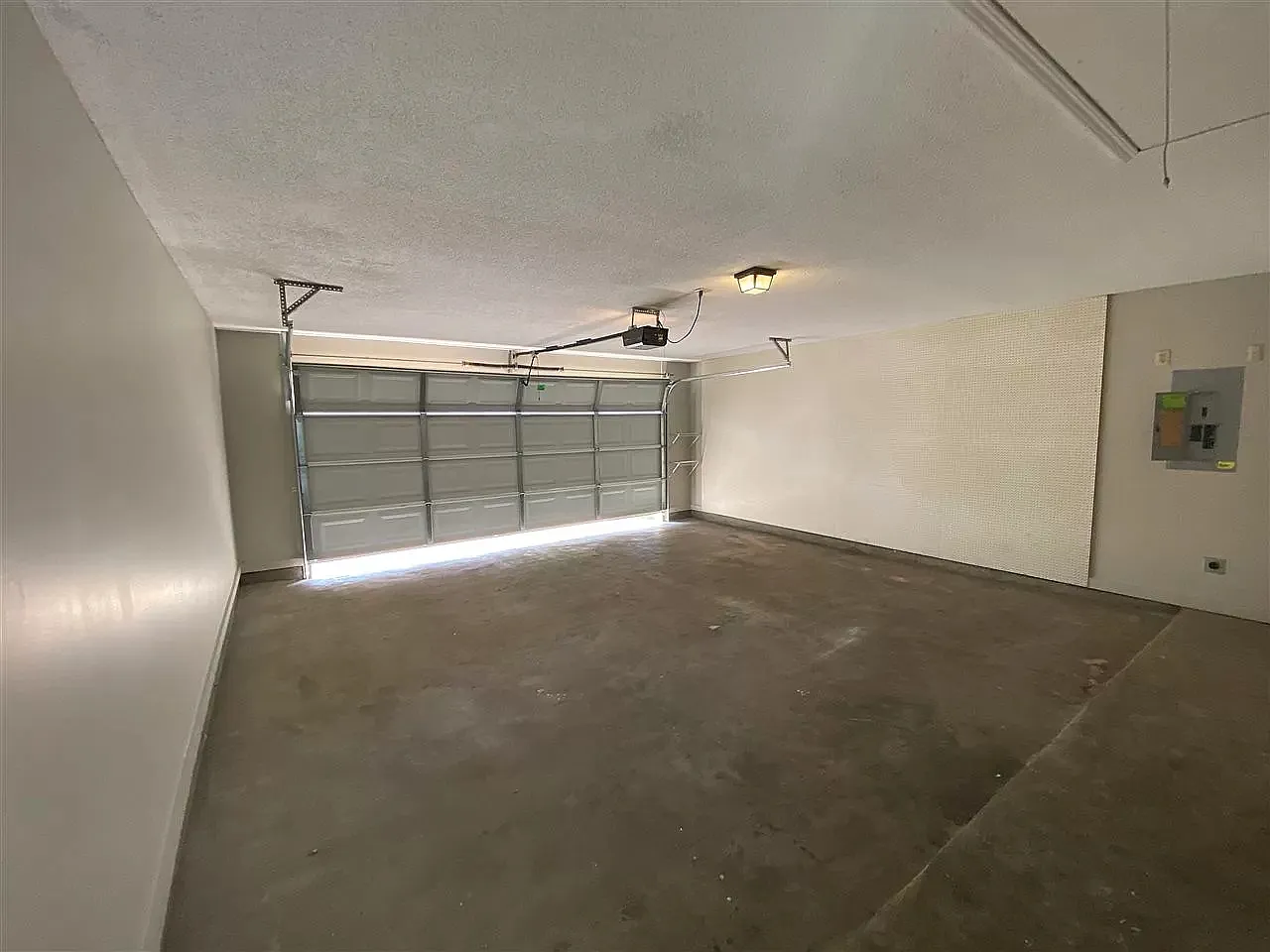 3 bed, 1184 sqft, $1,500 — Photo 4