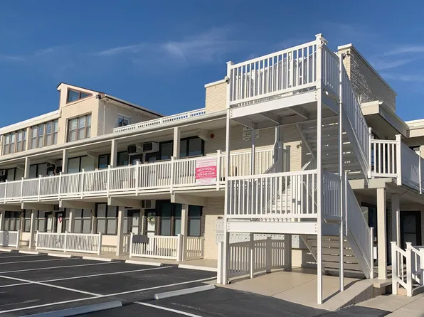 9401 Pacific Ave APT 13, Margate City, NJ 08402