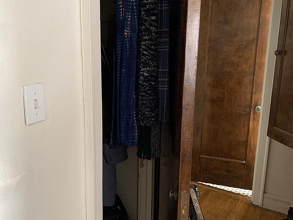 5th image of 6135 N Glenwood Ave #1W