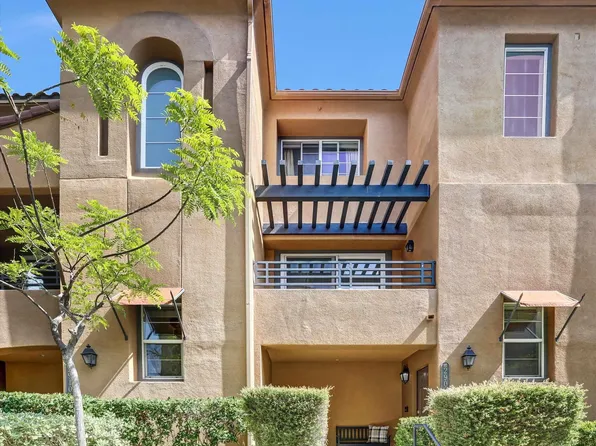 2908 Escala Cir, San Diego, CA 92108