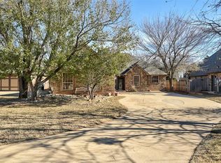 2812 Mirage St, Yukon, OK 73099