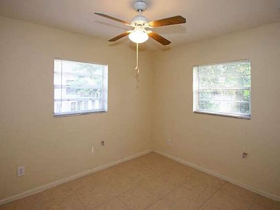 5th image of 2866 NW 9th Ct