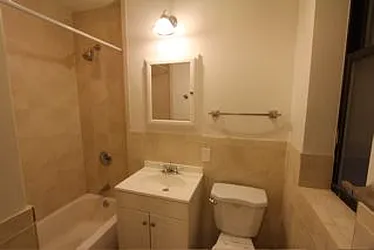 Rented by Robyn Lee, LREB