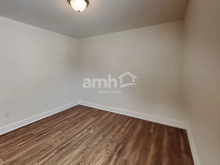 5823 Zurich Rd — Photo 25