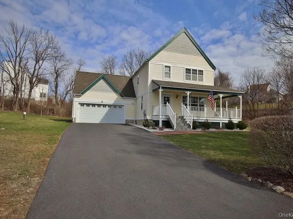 5 Old Field Circle, Pawling, NY 12564