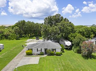 RYDEs VACA 305 Linden Dr Ellenton, Ellenton, FL 34222