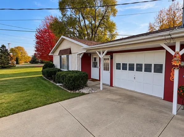 2321 McCarty Rd #A, Saginaw, MI 48603