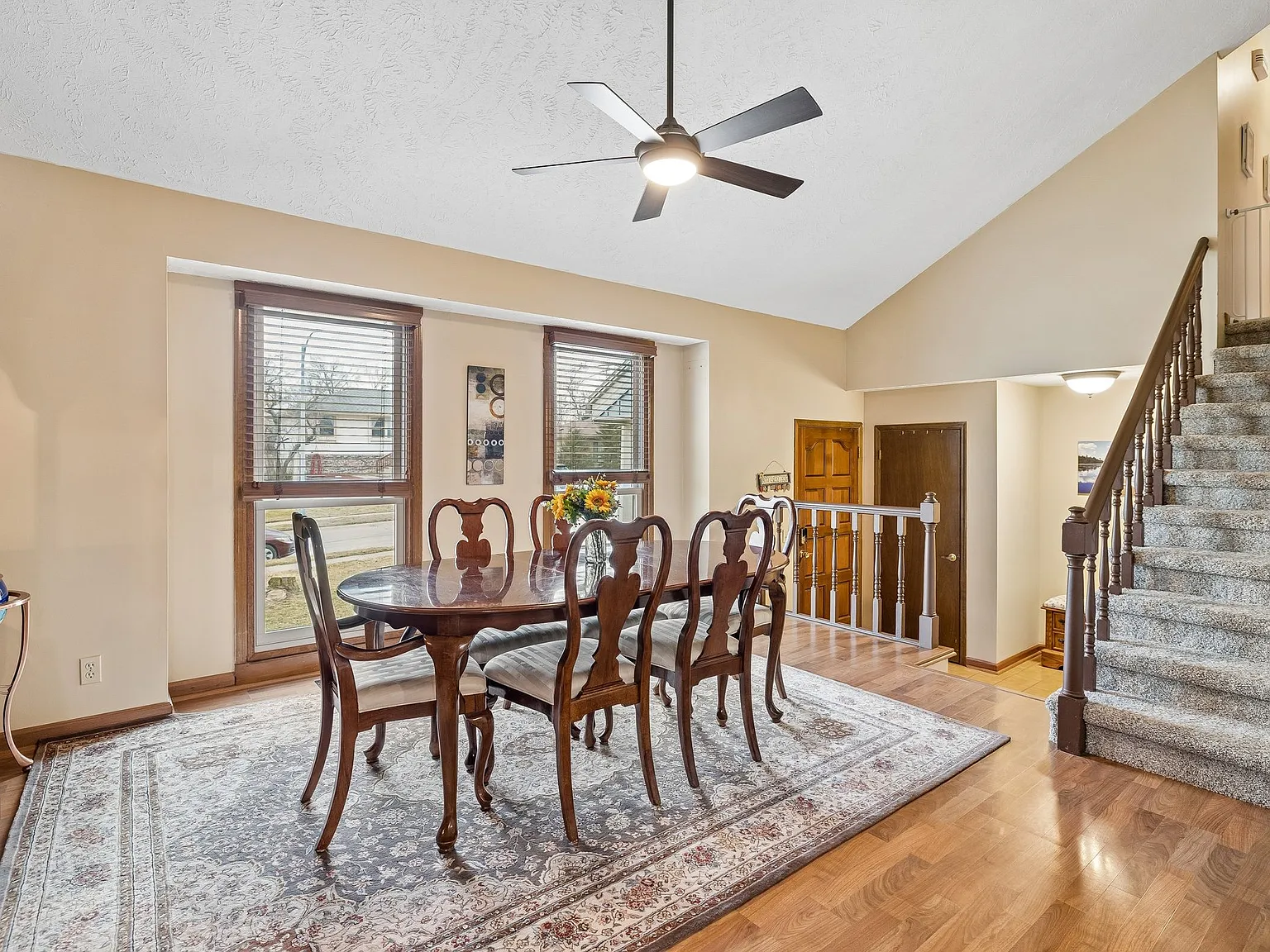 4 bed, 1822 sqft, $2,200 — Photo 4