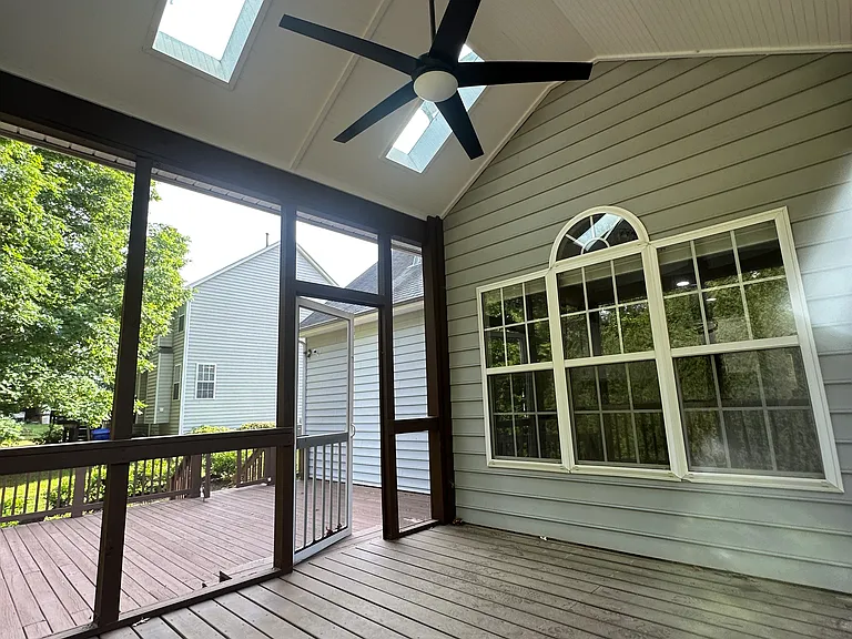 2503 Becketts Ridge Dr — Photo 18