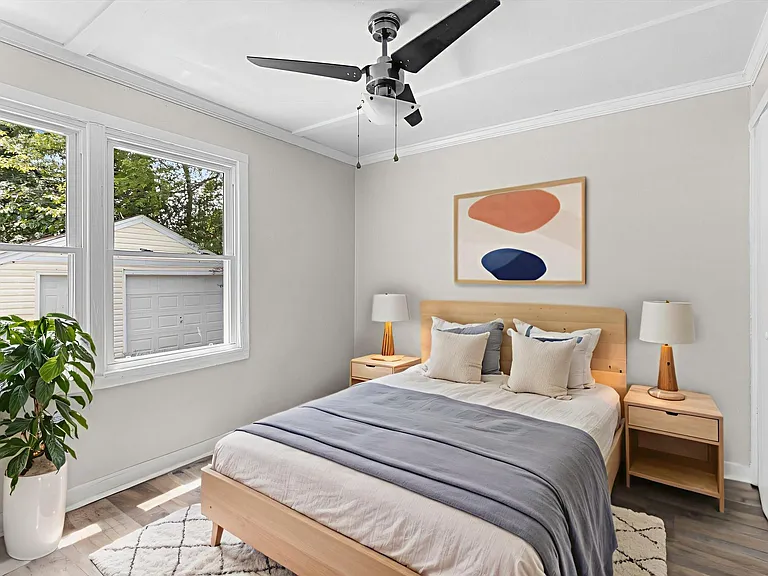 2604 Omar St — Photo 11