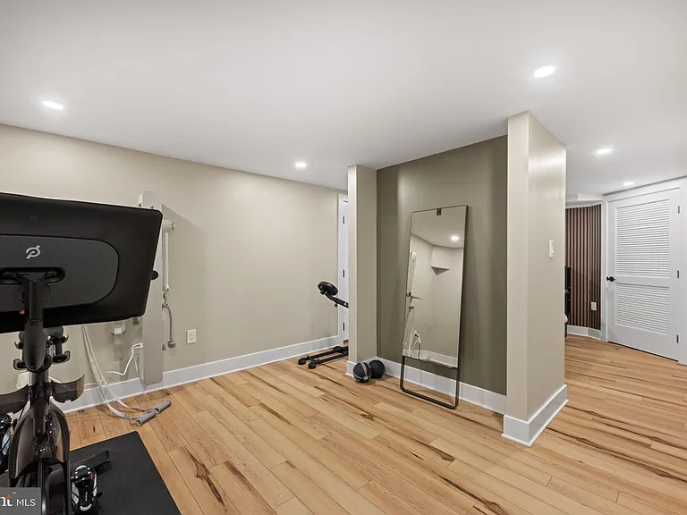 1623 Jonquil St NW — Photo 44