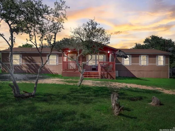 303 county road 4641, Hondo, TX 78861