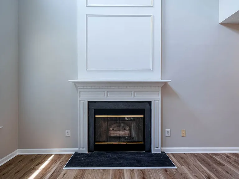 101 Thorncrest Dr — Photo 17