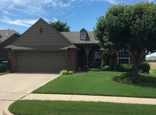 3521 E Aurora St, Broken Arrow, OK 74014