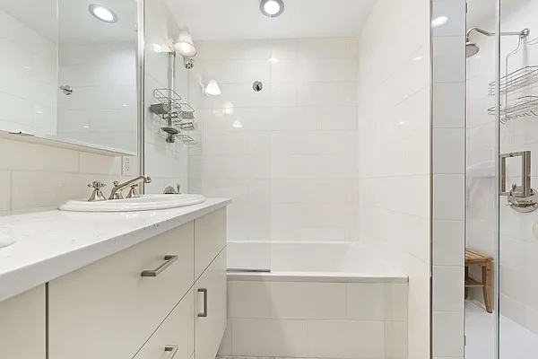 Rented by Compass | media 6