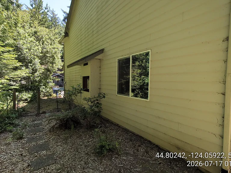 785 Indian Trail Rd — Photo 12
