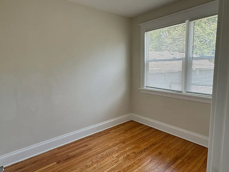 6435 21st Ave — Photo 10