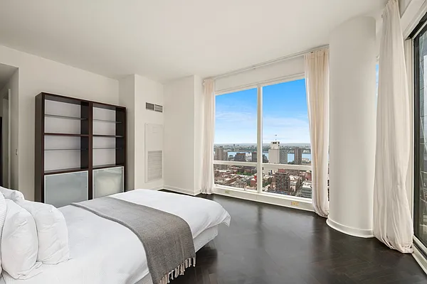 Rented by Douglas Elliman | media 4