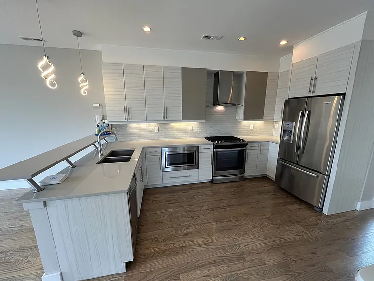 3220 W 18th Ave — Photo 8