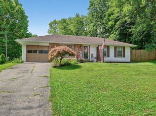 211 Brookview Ln, Flora, IN 46929