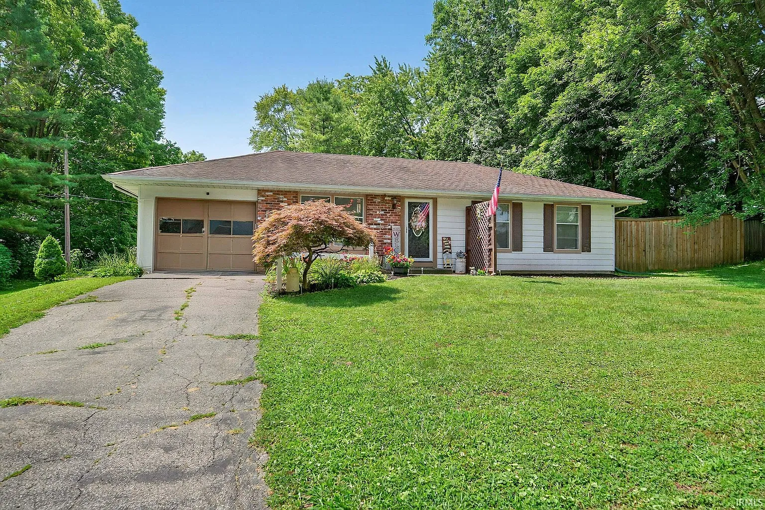 211 Brookview Ln photo 1