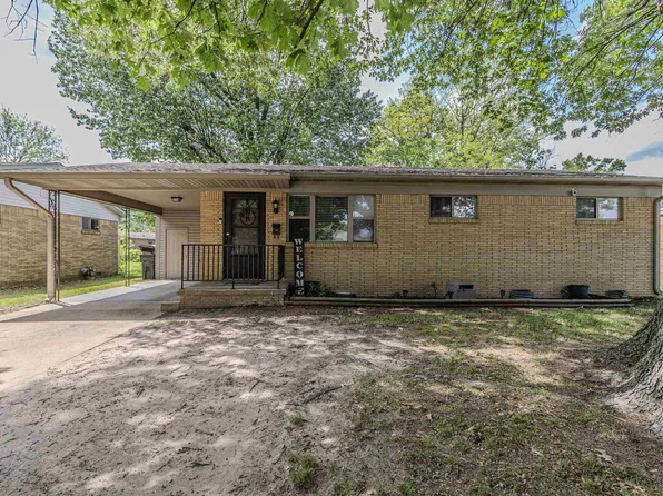 518 N 9th St #1/2, Paragould, AR 72450
