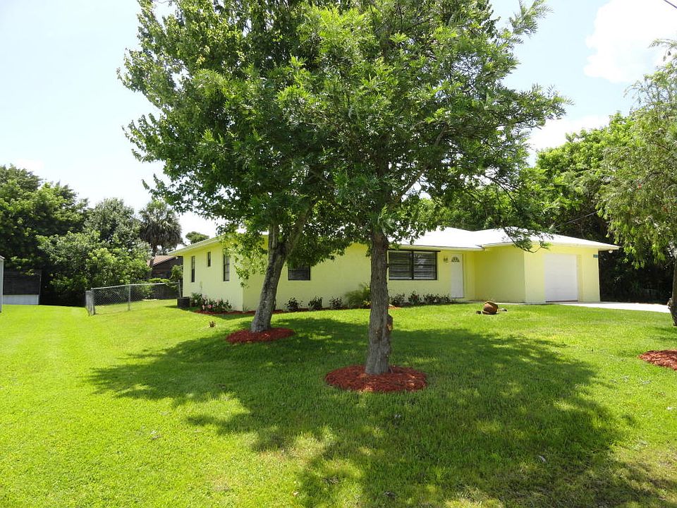 1st image of 6008 Balsam Dr