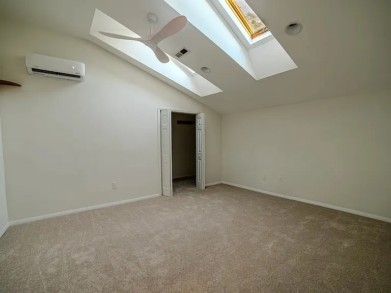107 W Main St #1-B — Photo 5