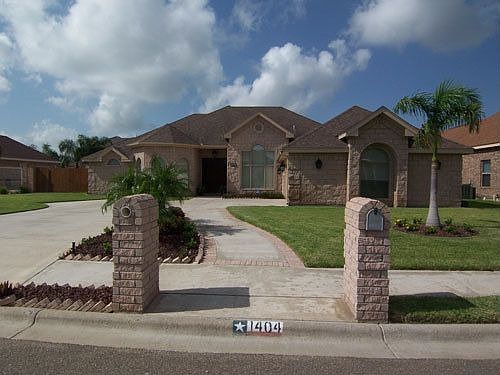 1st image of 1404 Shari Lee Dr