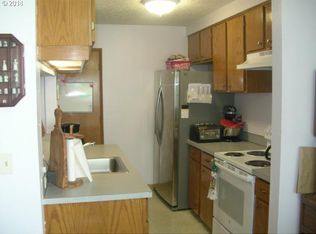 12420 SE Caruthers St, Portland, OR 97233