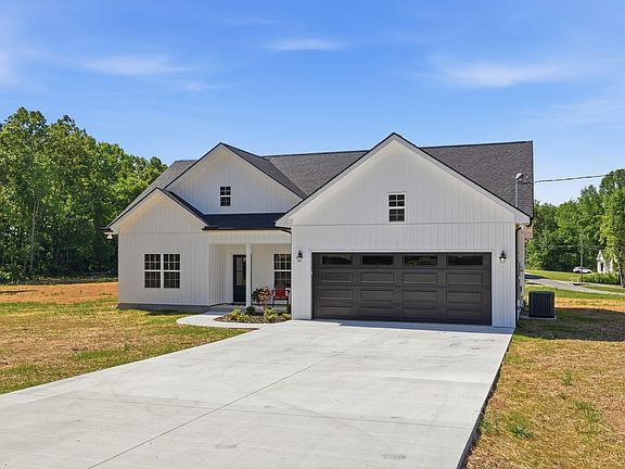3rd image of 319 Bains Rd