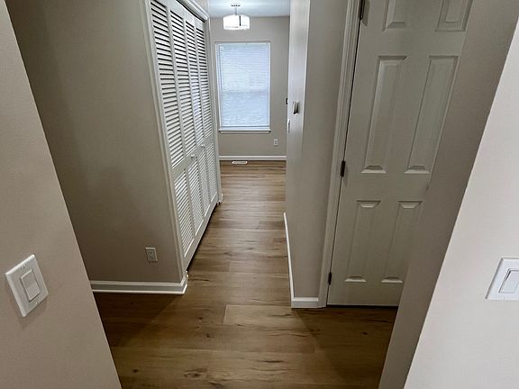 5th image of 37 Marvin Dr