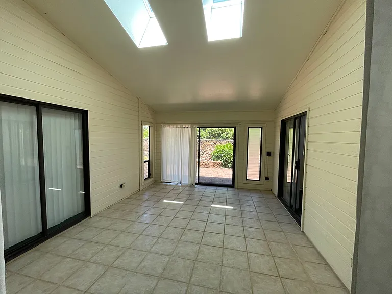 68-1696 Akaula St — Photo 6