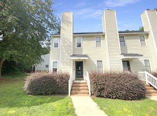 6121 Loch Laural Ln, Raleigh, NC 27613