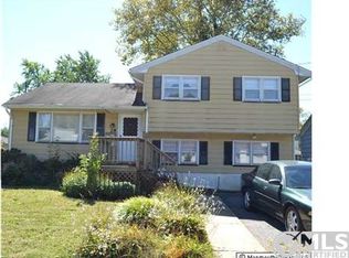 28 Helen Ave, Freehold, NJ 07728