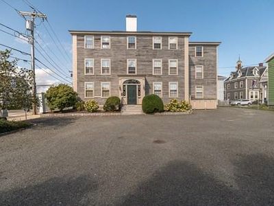 17 Washington St APT 2, Gloucester, MA, 01930