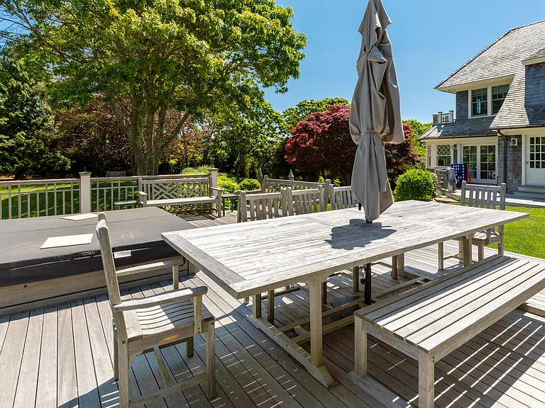 28 Washington Dr — Photo 35