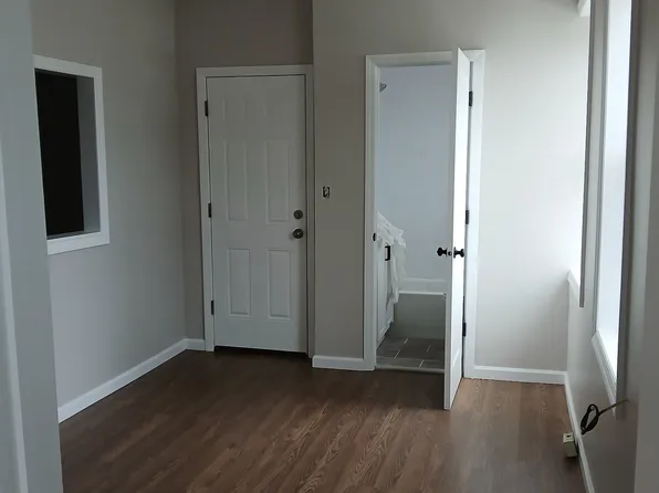 131-20 101st Avenue image 1 of 4