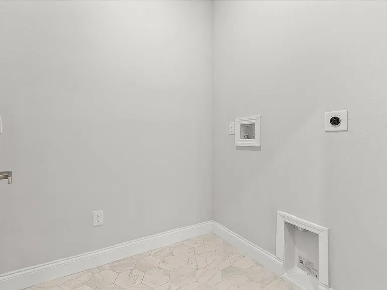 2021 W Alhambra Dr — Photo 23