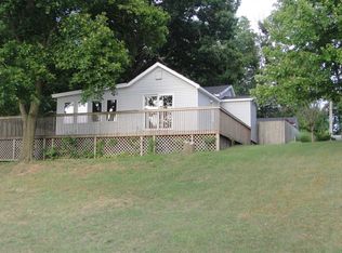 1407 S Lakeshore Dr, Albion, IN
