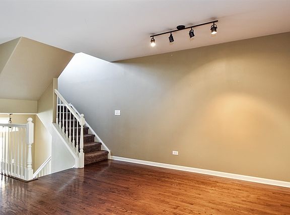 5th image of 18834 S Vanderbilt Dr #B