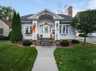 1861 Michigan Ave, Manitowoc, WI 54220
