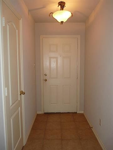 2nd image of 106 Commonwealth Cir