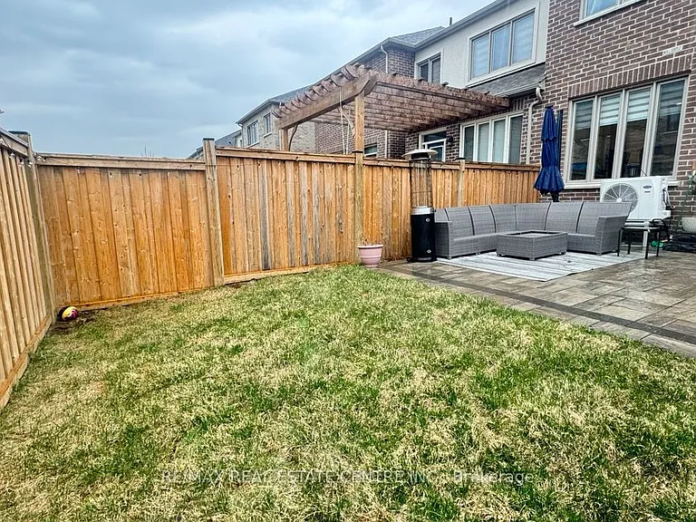 31 Brushwood Dr — Photo 48