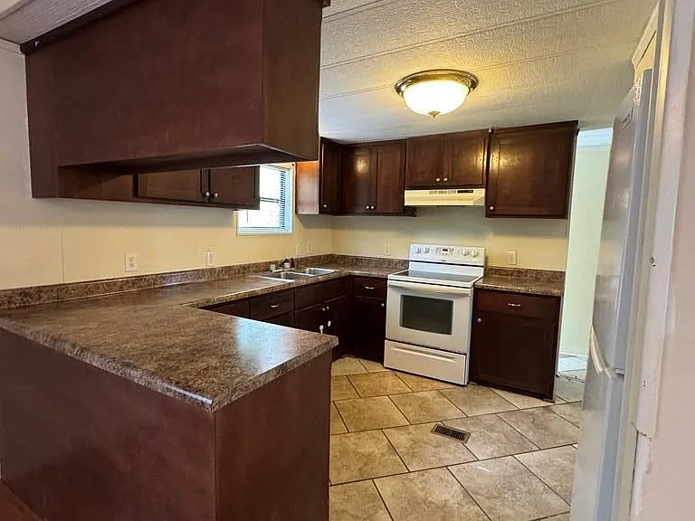 2585 Cecil Nobles Hwy — Photo 6
