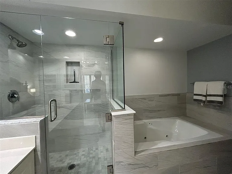 3705 54th Dr W #201 — Photo 31