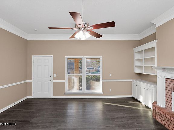 4th image of 101 Sundew Pl