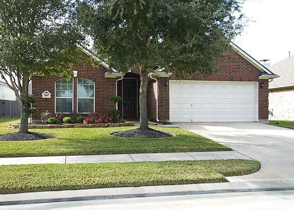 1st image of 3807 Jackson Bluff Dr